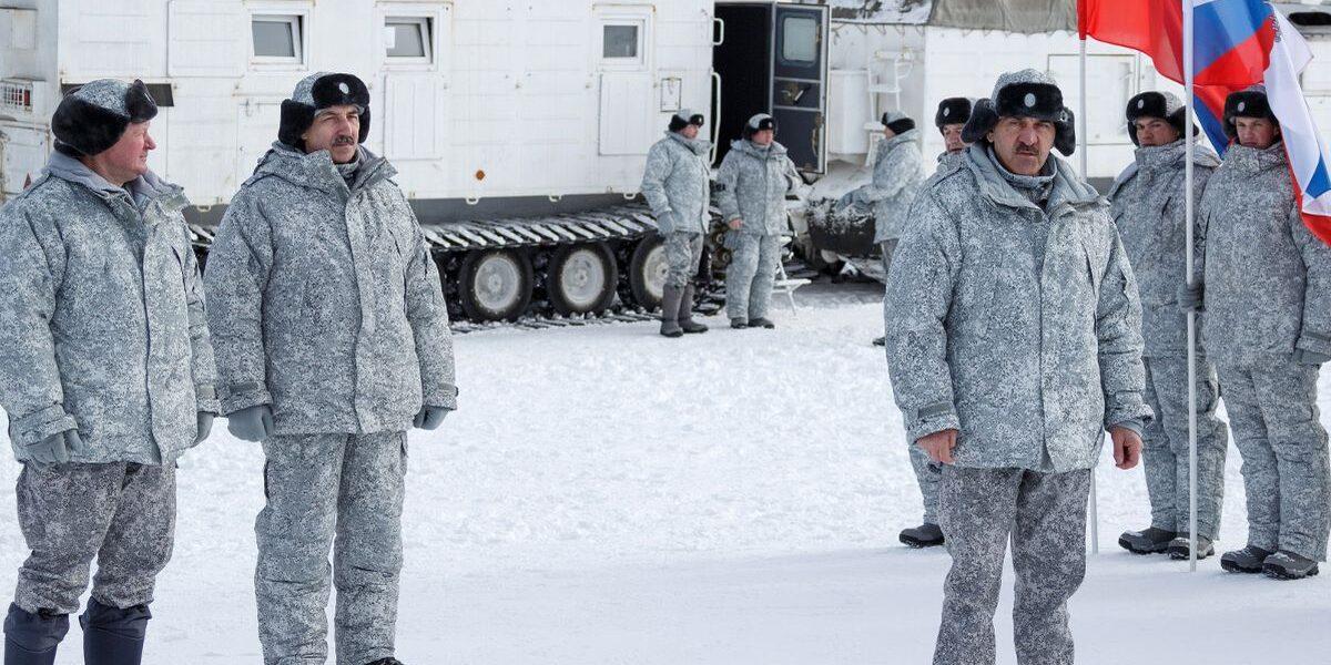 Ofițer al serviciilor SUA: Trupele ruse, pregătite să lupte în condiții de iarnă grea. Putin se joacă iar atacarea Ucrainei e plauzibilă