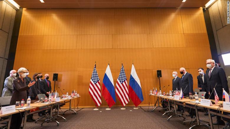 SUA s-au tinut tare pe pozitii in fata Rusiei in prima zi a negocierilor de la Geneva: „Nu vom permite nimanui sa inchida politica usilor deschise a NATO”