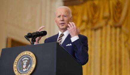 Biden, cuvinte grele adresate lui Putin: Dictator ucigaş, un golan care duce un război imoral împotriva poporului ucrainean