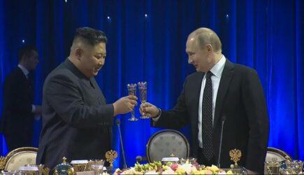 Putin a ajuns măscăriciul planetei. Disperat, i-ar fi cerut ajutor lui Kim Jong Un. Răspunsul-satiră: „Ești prea nebun pentru noi!”