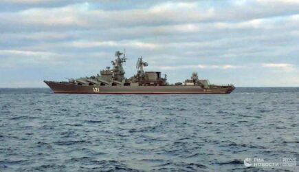 Marina militara rusă confirmă avarierea gravă a navei amiral de la Marea Neagra,  crucișătorul Moskva, nava a fost abandonată de echipaj