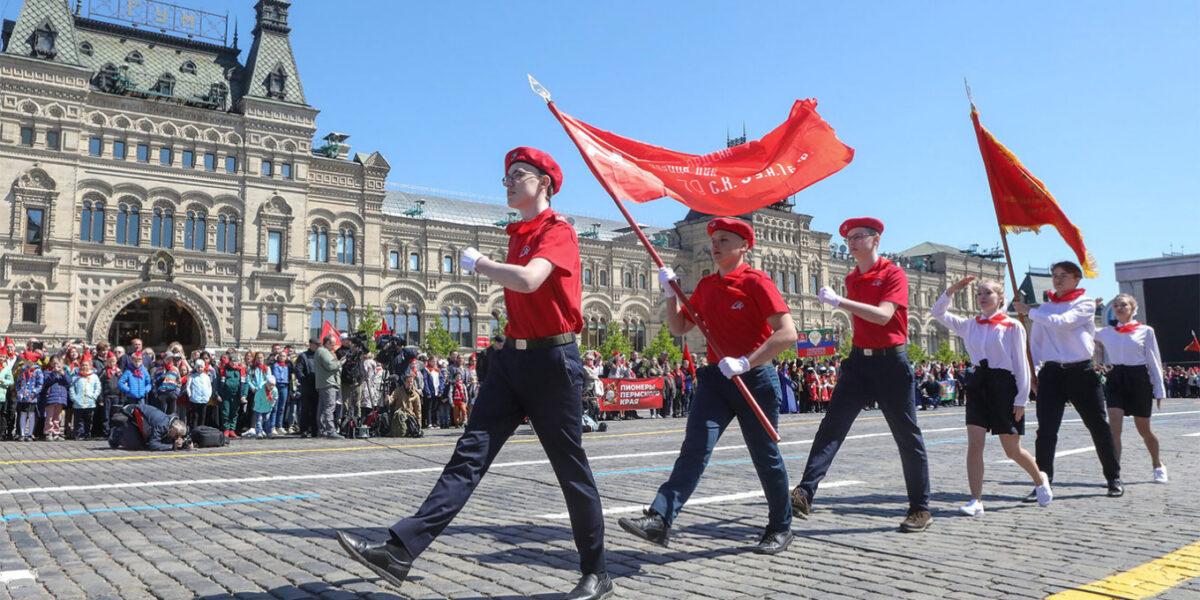Rusia se pregătește să revigoreze mișcarea de tineret în stilul organizației de pionieri sovietici