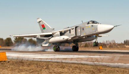 Belarusul spune că a configurat avioanele Su-24 pentru a putea lansa arme nucleare și amenință cu un război total